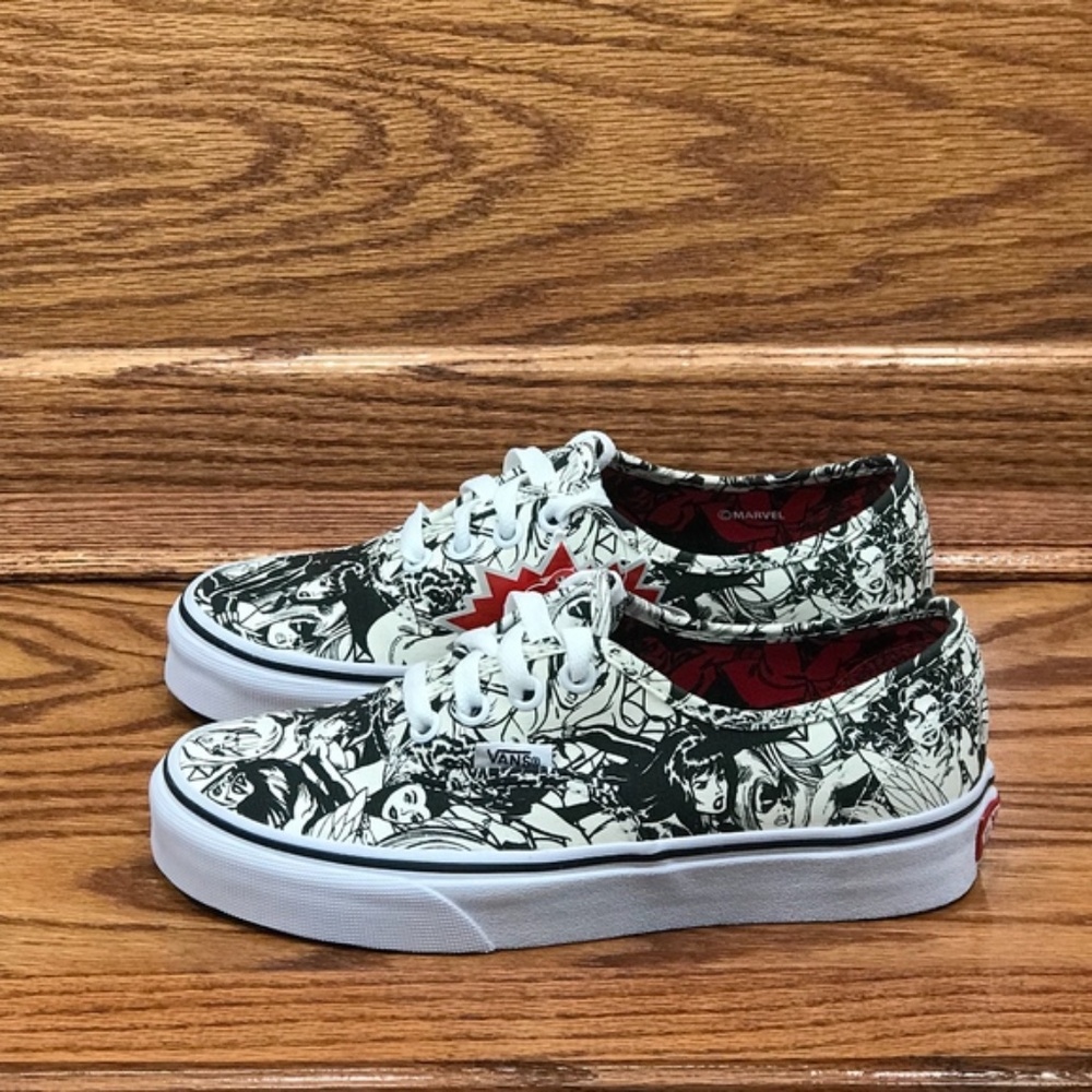 Vans Authentic Marvel‎ Multi Women Shoes - Picture 2 of 8
